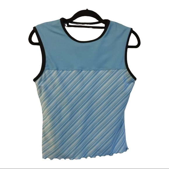 SO Sporty built in bra ruffled bottom exercise crop top size large - Picture 1 of 6